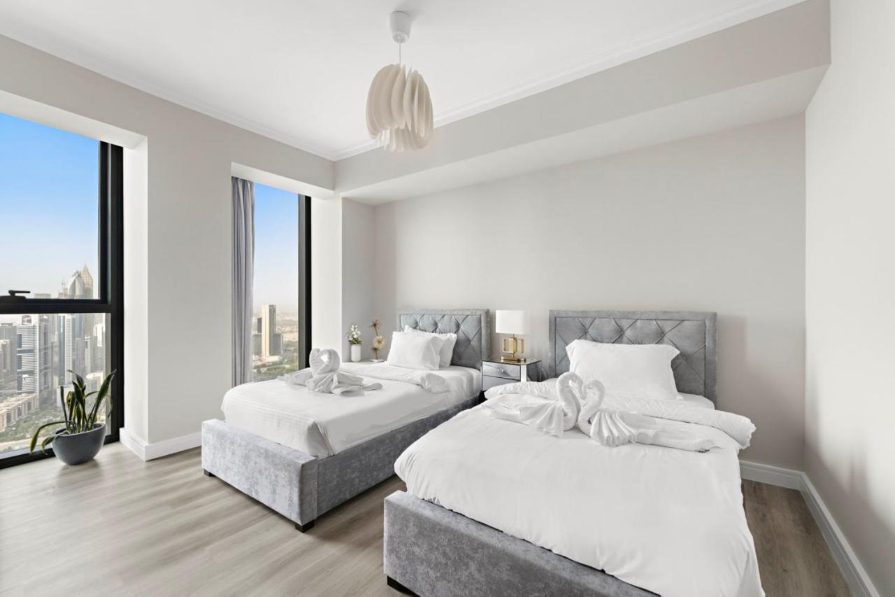 First Class 3Br With Full Burj Khalifa And Fountain View Dubai Exterior foto